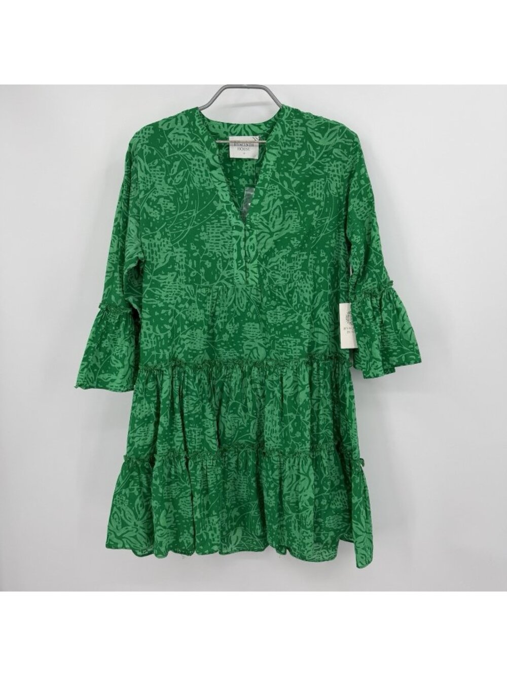 Hyacinth House by Tuckernuck Green Tiered V-Neck Quidnet Mini Dress size XS